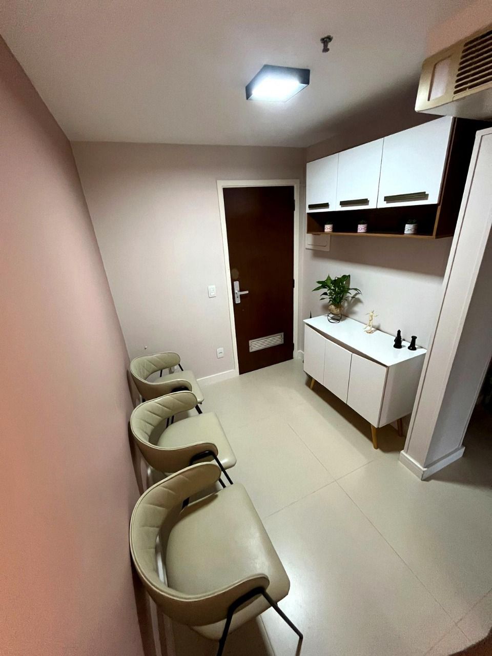 Sala de espera - espaço acolhedor para recepção